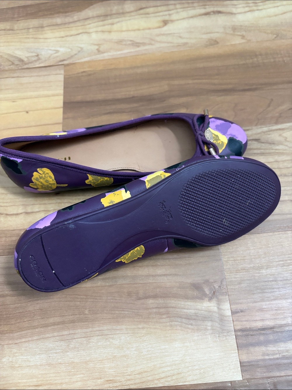 Coach Purple Floral Canvas Ballet Flats with Bow Accents - Picture 6 of 10
